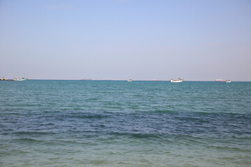 Obraz premium Boats, Ships and the Red Sea