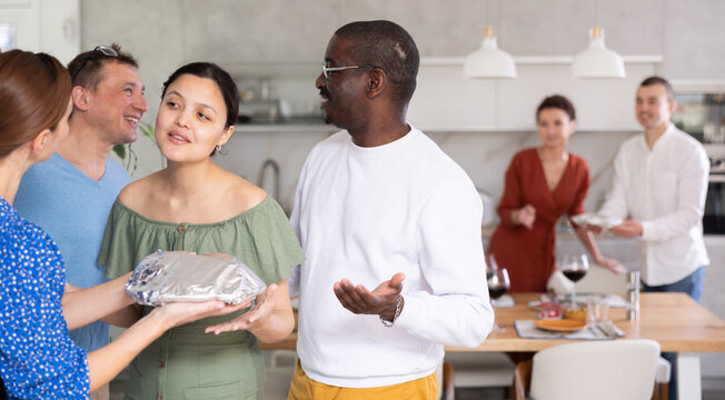 Woman gave pie treat for meeting at her friends house