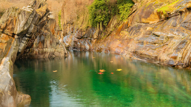 Natural Rock Pool in the Verzasca Valley &ndash; Premium Scenic Stone and Water Landscape