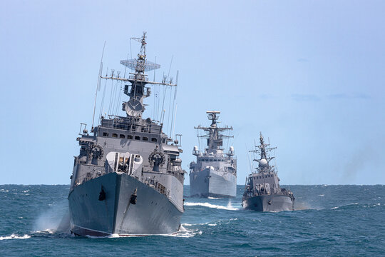 Formation of warships in the Black Sea during a peacekeeping operation. Тhree battleships in action.