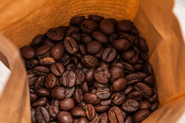 Kaffeebohnen als Textur isoliert