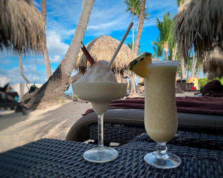 Cocktails sur une plage d'un complexe h&ocirc;telier tout compris &agrave; Punta Cana.