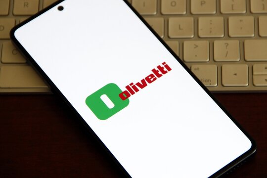 Olivetti - Fabricante italiana de equipamentos de escrit&oacute;rio, fundada em 1908 por Camillo Olivetti em Ivrea. Reconhecida mundialmente pelo design inovador.