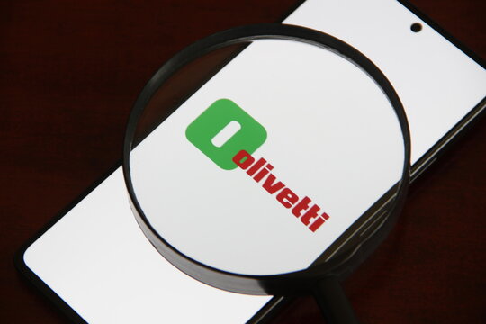 Olivetti - Fabricante italiana de equipamentos de escrit&oacute;rio, fundada em 1908 por Camillo Olivetti em Ivrea. Reconhecida mundialmente pelo design inovador.
