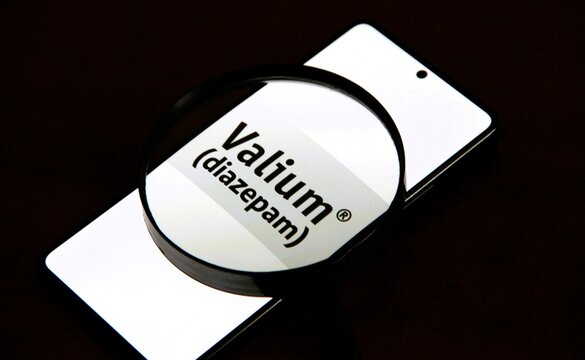 Valium - Nome comercial mais conhecido do diazepam, medicamento benzodiazep&iacute;nico com propriedades ansiol&iacute;ticas, sedativas, anticonvulsivantes e relaxantes musculares. Indicado para tratar ansiedade.