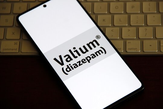 Valium - Nome comercial mais conhecido do diazepam, medicamento benzodiazep&iacute;nico com propriedades ansiol&iacute;ticas, sedativas, anticonvulsivantes e relaxantes musculares. Indicado para tratar ansiedade.
