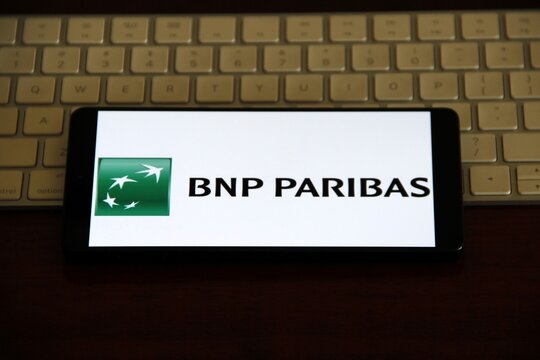 BNP Paribas - Grupo banc&aacute;rio e financeiro, com sede na Fran&ccedil;a e l&iacute;der na Uni&atilde;o Europeia. Com presen&ccedil;a global em mais de 60 pa&iacute;ses, o banco atua em banca comercial.