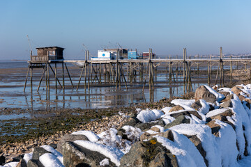 Carrelet enneigé de la Baie de Yves, Charente Maritime, France © jujud3100