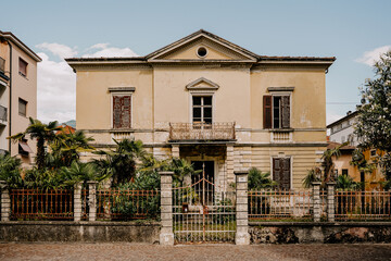 Fototapeta premium Rustic Italian Villa with Ivy