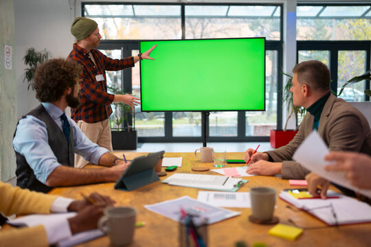 Team meeting - green screen
