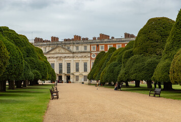 Hampton Court Palace - The Great Fountain Garden