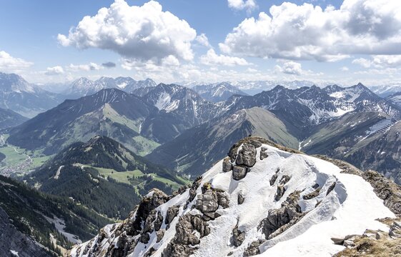 View from Thaneller of the eastern Lechtal Alps, Tyrol, Austria