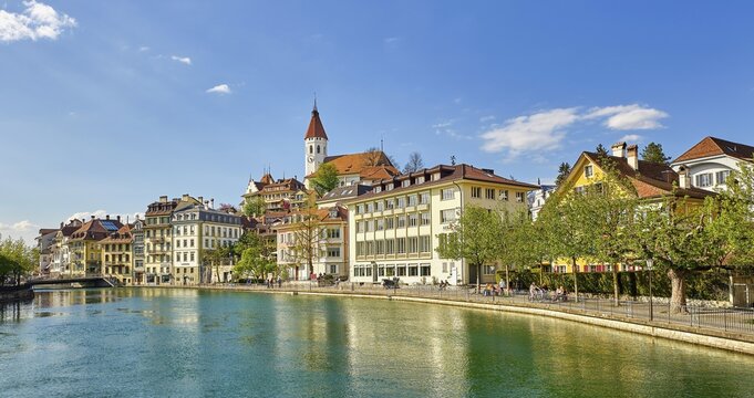 View over the Aare, in the back the old town with the town church, Thun, Canton Bern, Switzerland