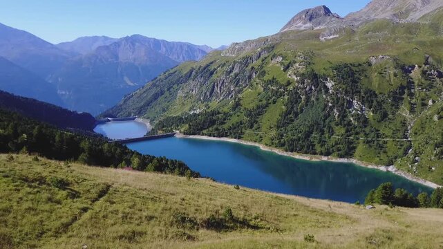 Barrage de montagne