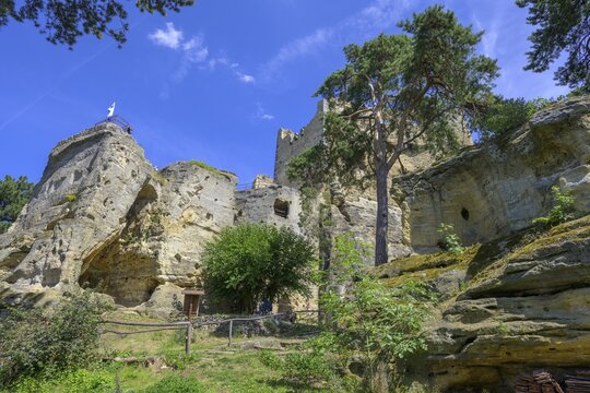 Valecov Castle Ruins, Boseň, Středočesk&yacute; kraj, Czech Republic