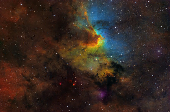The Cave Nebula (Sh2-155, Caldwell 9) is large nebula complex containing emission, reflection, and dark nebulosity in the constellation of Cepheus. Amateur image, total exposure time: 19h55m
