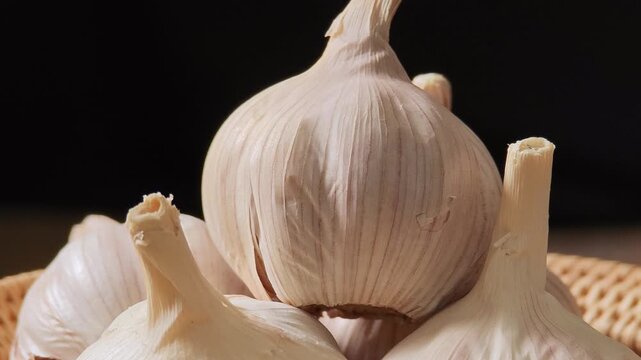 Fresh garlic in a basket.