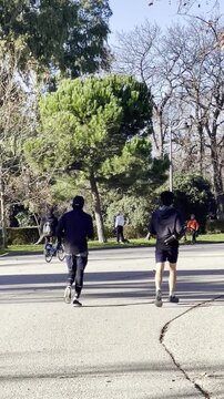Footing y jogging corriendo y entrenando en pareja