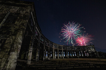 豊後森機関庫と童話の里夏まつりの花火大会