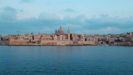Obraz premium Sliema Waterfront Town in Malta on sunny day