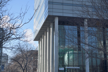 Fototapeta premium sign outside Discovery Pharmacy inside Leslie Dan Faculty of Pharmacy, University of Toronto, 144 College St