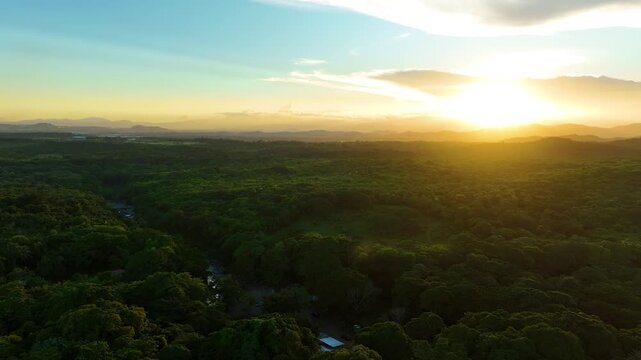 Naturaleza virgen en El Higüero, República Dominicana