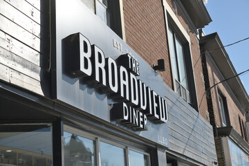 Fototapeta premium exterior building facade and sign of The Broadview Diner located at 757 Broadview Av, Toronto