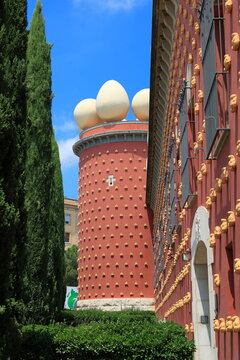 Art walls and Galtea tower of Dali Theatre Museum in Figueres with creatif architecture - 11 july 2025.
