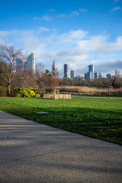 View of La defense business district from Parc Andre Malraux - Nanterre - Hauts-de-Seine - &Icirc;le-de-France - France