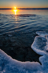 584-89 Cave Point Sunrise