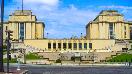Fototapeta premium The Palais de Chaillot is a building at the top of the Chaillot hill [fr] in the Trocadéro area in the 16th arrondissement of Paris, France. 