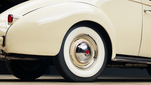 Scottsdale, AZ, USA
February 9, 2026
1940 Packard Super Eight One-Sixty Series 1803 