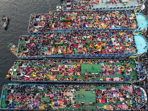Dhaka, Bangladesh - 10 February 2026: People leave on crowded boats to cast their votes in the 13th National Parliamentary Election.