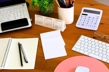 デスクワーク　ビジネスアイテム