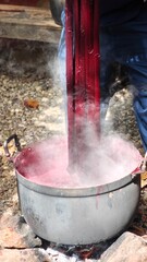 Dying fabric with lac, natural color.