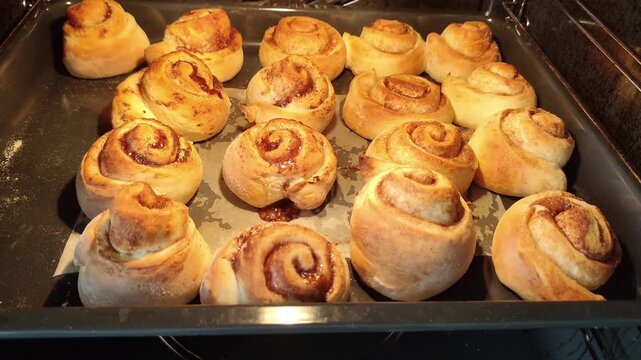 fresh baked cinabon 