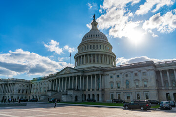 Obraz premium Washington DC, USA - October 09, 2025: United states Capitol. Capitol building. The Capitol building in Washington. Architecture view on dome with column. Famous Capitol in Washington DC