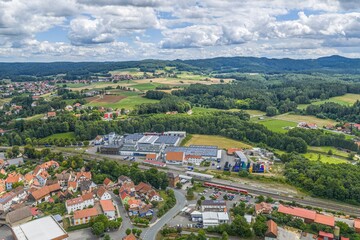 Neuhaus an der Pegnitz am S&uuml;drand des Veldensteiner Forstes in Mittelfranken von oben