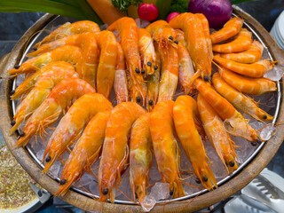 Freshly steamed shrimp neatly arranged for serving, highlighting natural color and texture, suitable for seafood presentation, catering, restaurant menu, buffet, and commercial food use.