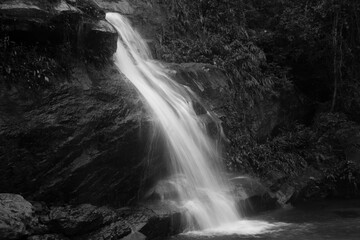 Waterfall - BW © claudio ribeiro