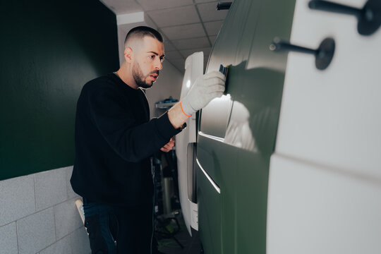 Skilled technician in the vehicle customization process