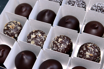 Bunte Auswahl von Mohrenk&ouml;pfen