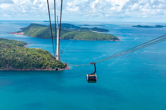 Hon Thom cable car system is 7,899m long, with the highest pillar 174m - the world's longest three-wire cable car system across the sea - connecting Phu Quoc with Hon Thom island, Kien Giang, Vietnam