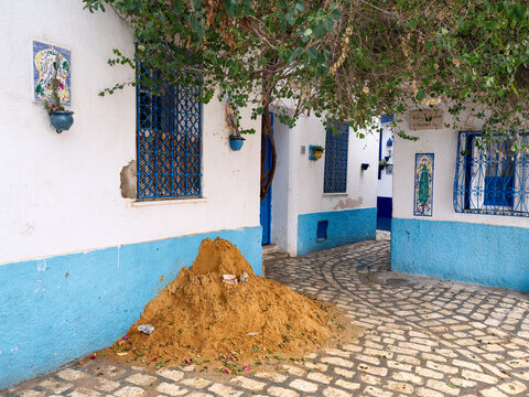 The Silent Alleys of Bizerte: A Winter Journey Through the Medina of Bizerte