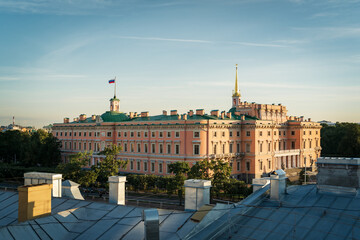 Naklejka premium Mikhailovsky Castle at Sunset from Rooftop View, Summer Evening, Saint Petersburg