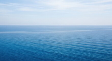Obraz premium Curelean Blue Ocean Surface and Calm Horizon Sky Abstract