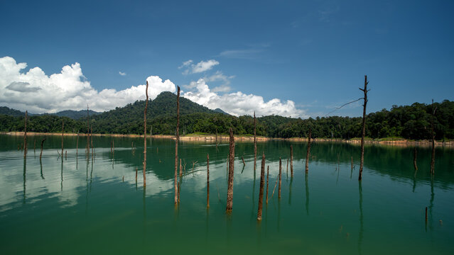 Kenyir Lake is an artificial lake located in Hulu Terengganu, Terengganu, Malaysia, nestled deep in the Pantai Timur Range.