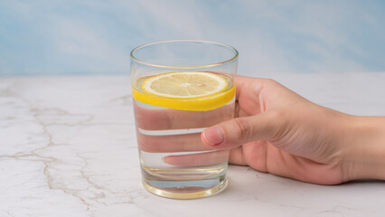 glass of water with lemon 