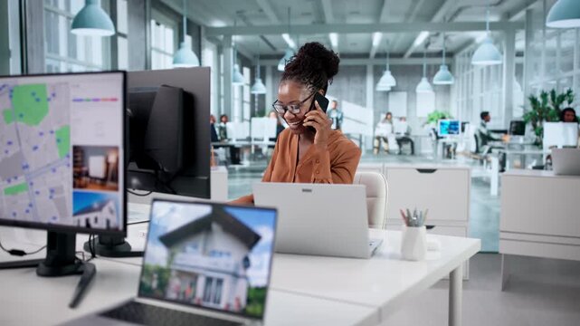 Real Estate Agent Using Smartphone