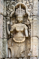 Obraz premium Close up of an Apsara dancer stone carving in Preah Khan temple in Angkor, Siem Reap, Cambodia